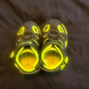 champion sandals sz5 infant